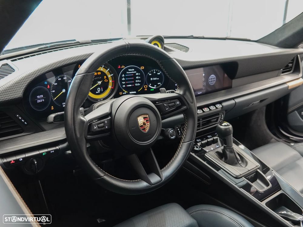 Porsche 911 (992) GT3 Touring Package PDK - 32
