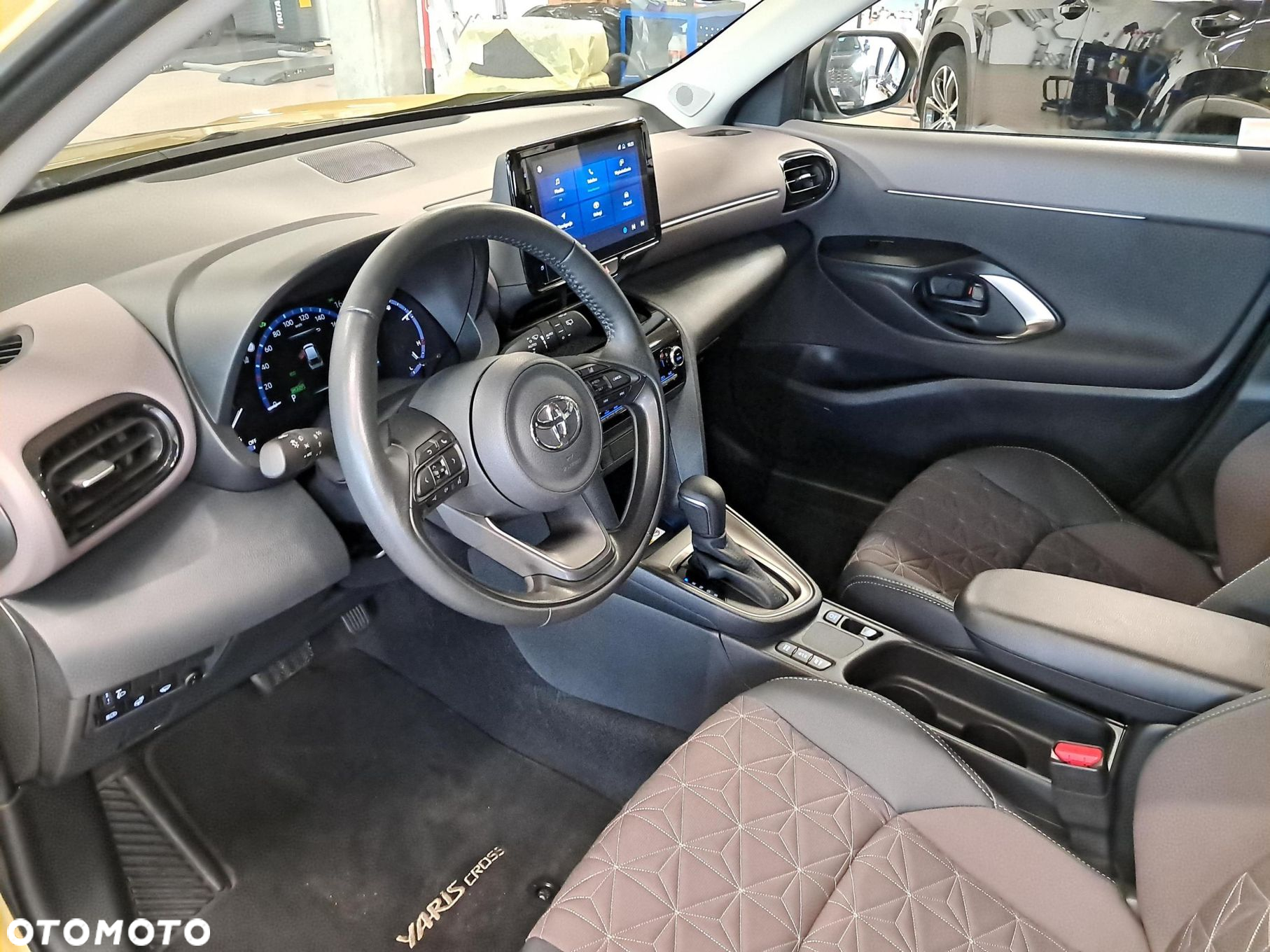 Toyota Yaris Cross - 17