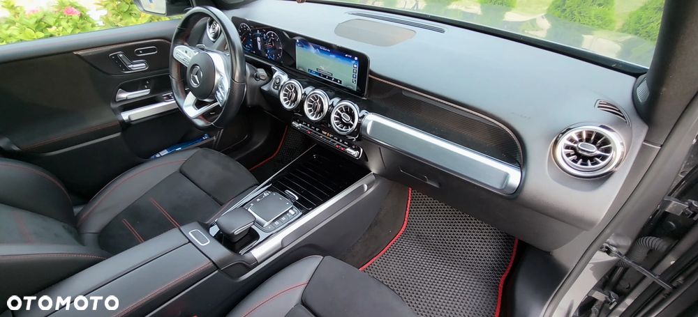 Mercedes-Benz GLB 200 d 4-Matic AMG Line 8G-DCT - 28