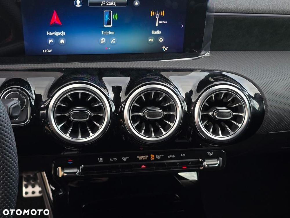 Mercedes-Benz Klasa A 200 7G-DCT AMG Line - 17