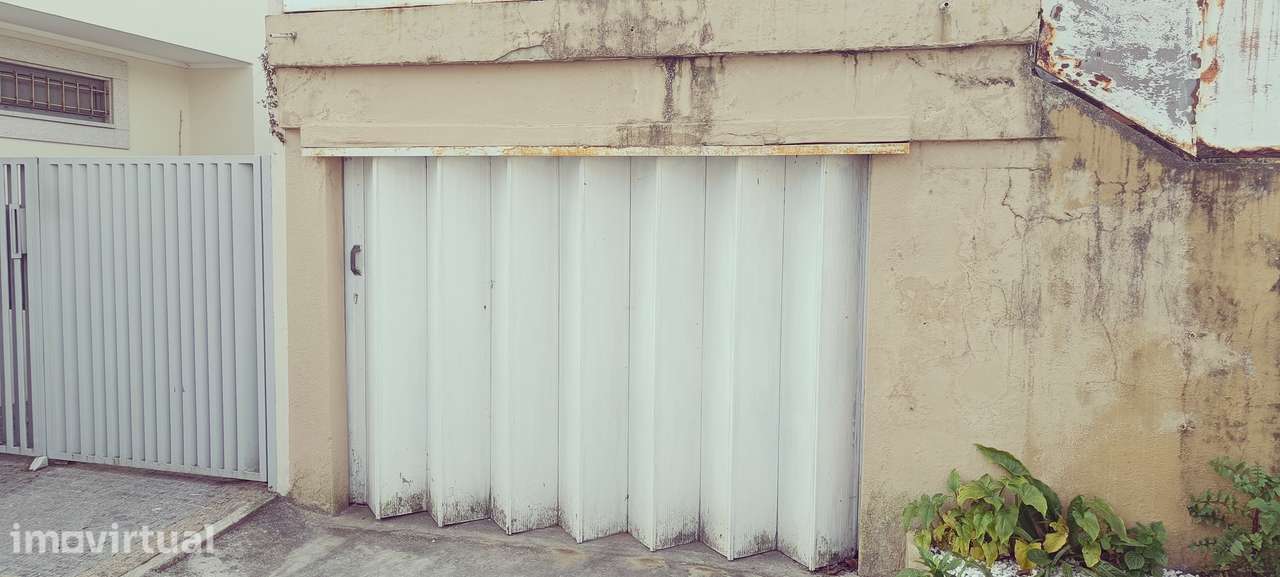 Moradia T4 com jardim e garagem em Ramalde - Grande imagem: 4/7