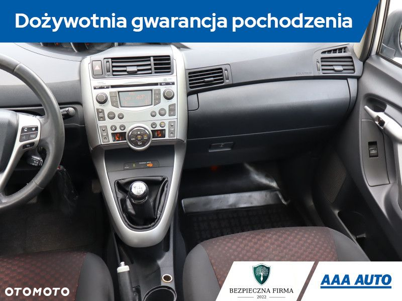 Toyota Verso - 9