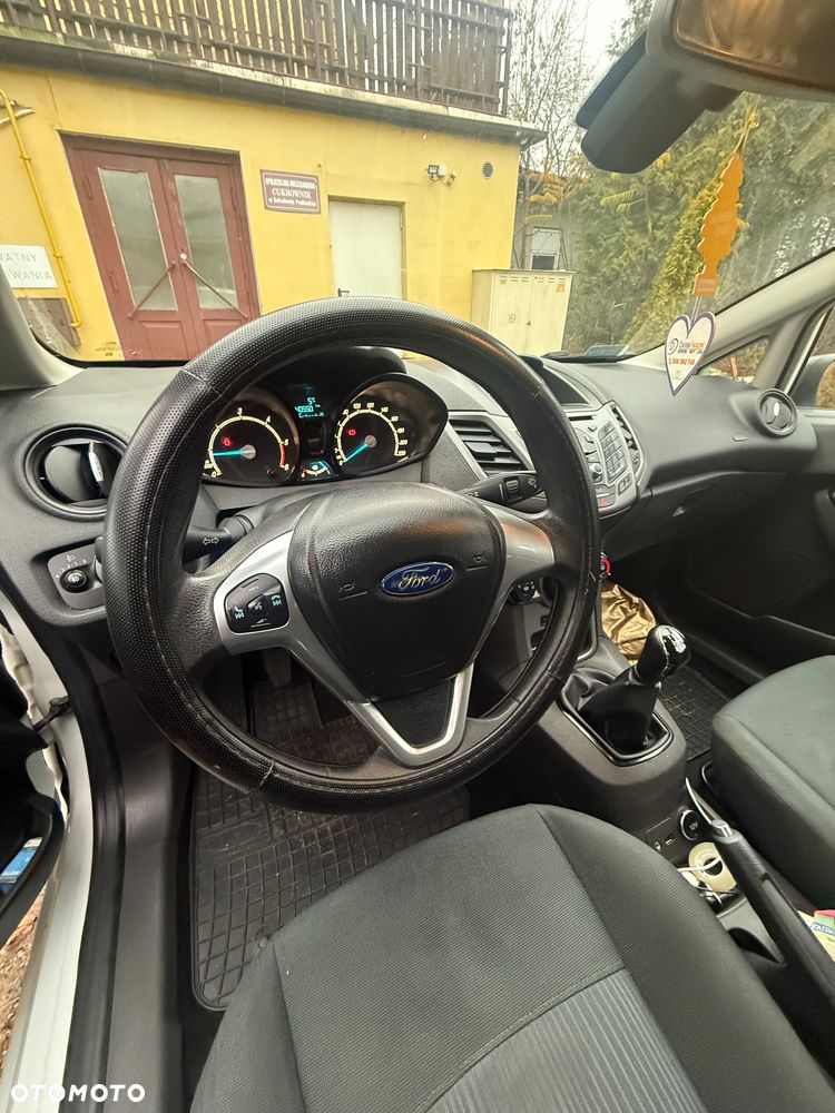 Ford Fiesta 1.5 TDCi Ambiente - 8