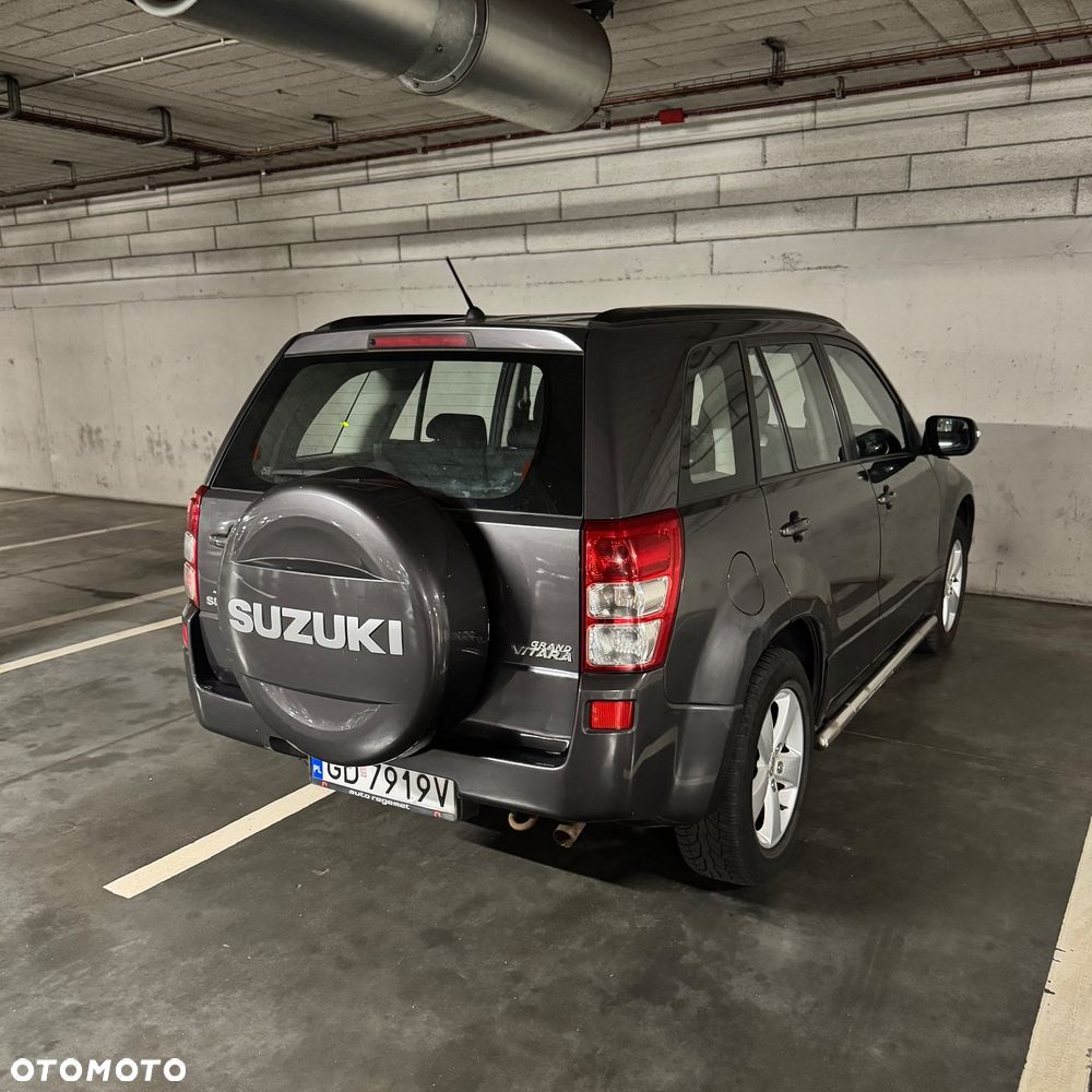 Suzuki Grand Vitara 2.0 Comfort - 9