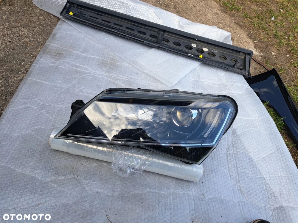Lampa przednia lewa Škoda Superb III Xenon Led 3V1941015B Reflektor lewy przód przedni Škoda Superb III Xenon Led - 3