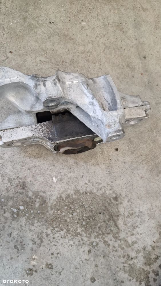 Ford Escape IV poduszka silnika lewa 2020 - 3