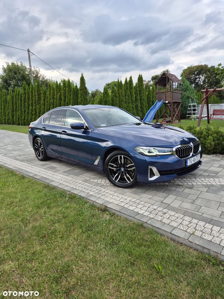 BMW Seria 5 520d xDrive Luxury Line - 1