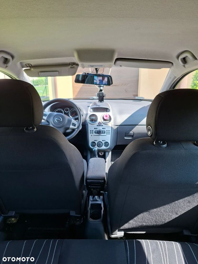 Opel Corsa 1.2 16V Cosmo - 8