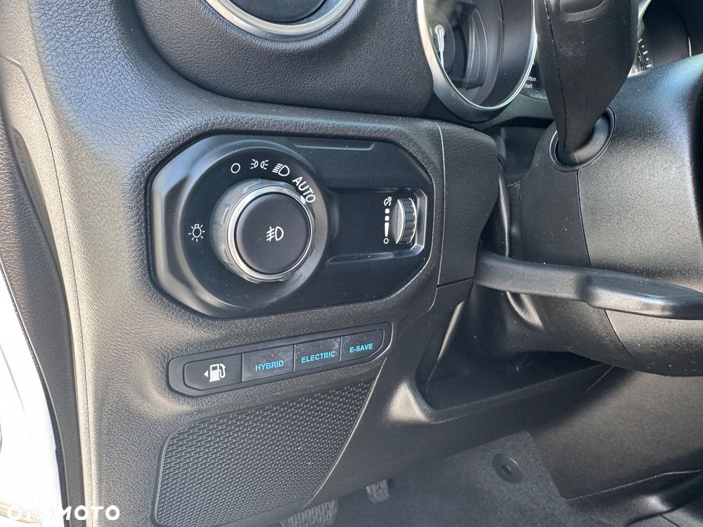 Jeep Wrangler Unlimited 2.0 Turbo PHEV 4xe Sahara - 23