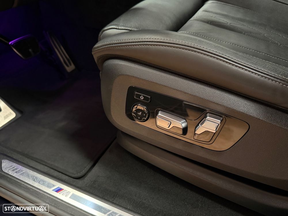 BMW X5 45 e xDrive Pack M - 9