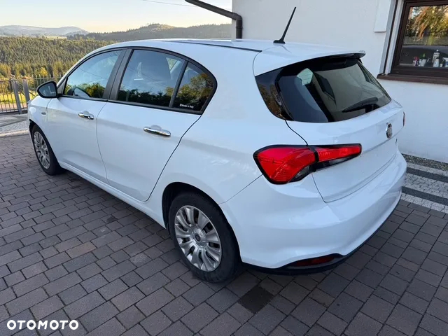 Fiat Tipo 1.3 MultiJet 16v Lounge - 4