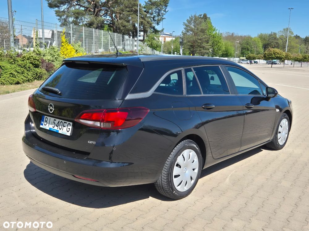 Opel Astra 1.6 D (CDTI) Start/Stop Dynamic - 10