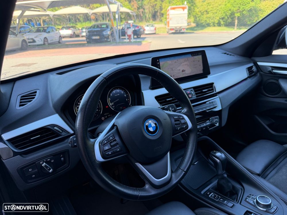 BMW X1 xDrive25e Sport Line - 7
