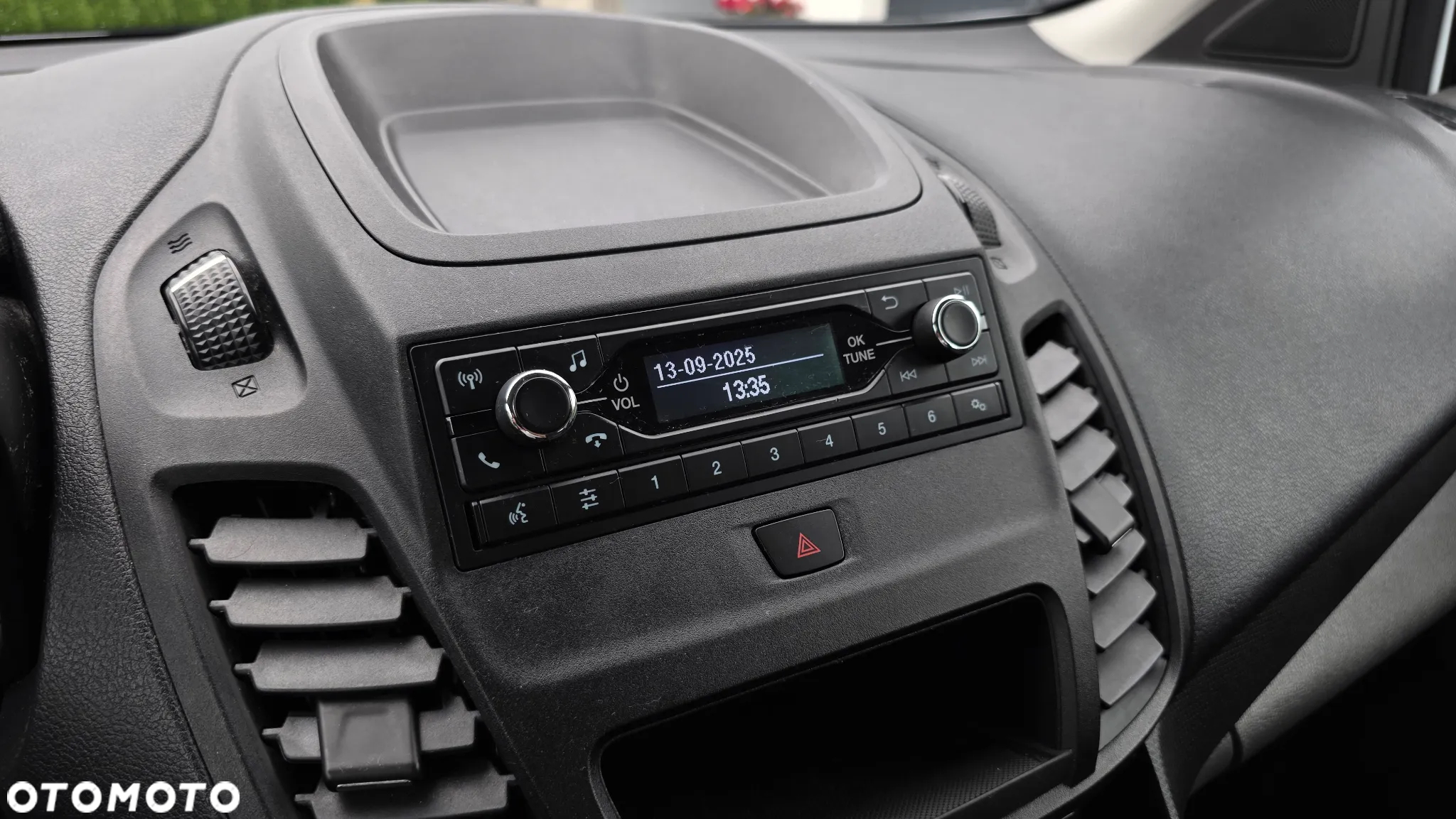 Ford Transit Connect 240 L2 LKW Autm Trend - 13