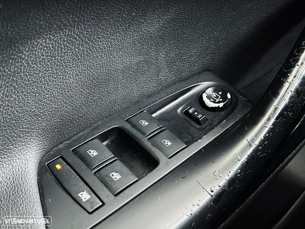 Opel Astra 1.6 CDTI Dynamic Sport S/S - 32