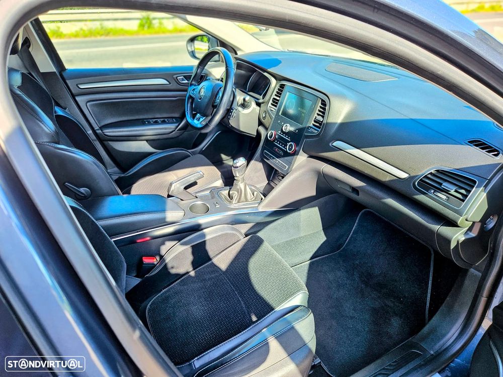 Renault Mégane 1.5 dCi Intens - 17