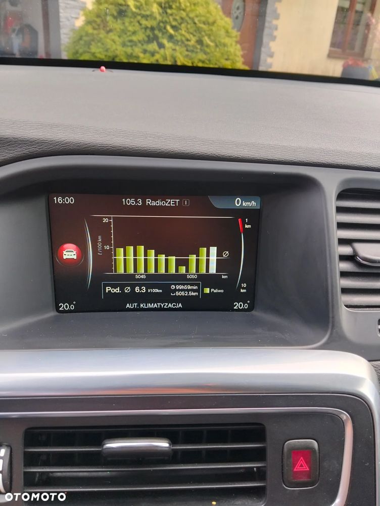 Volvo V60 D2 Momentum - 13