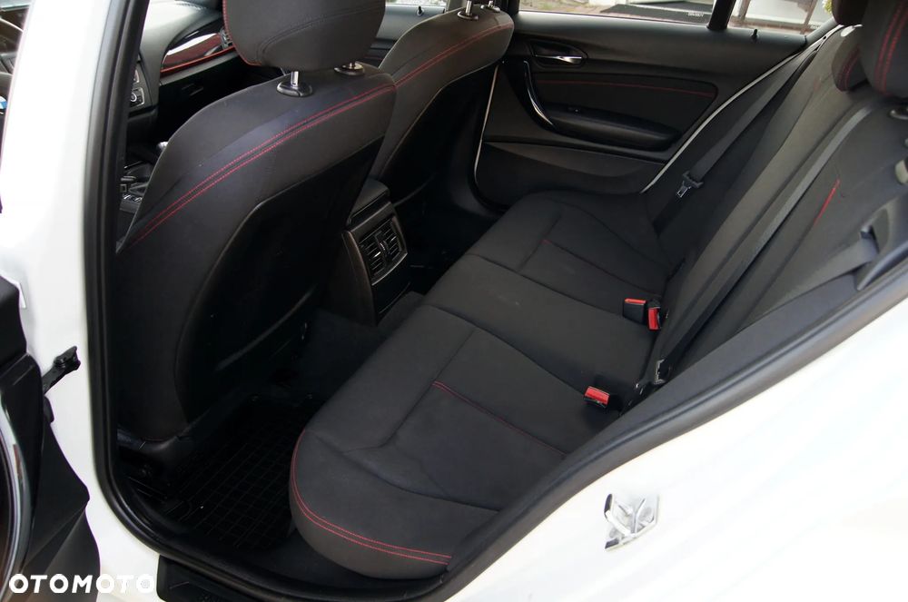 BMW Seria 1 118d Sport Line - 11