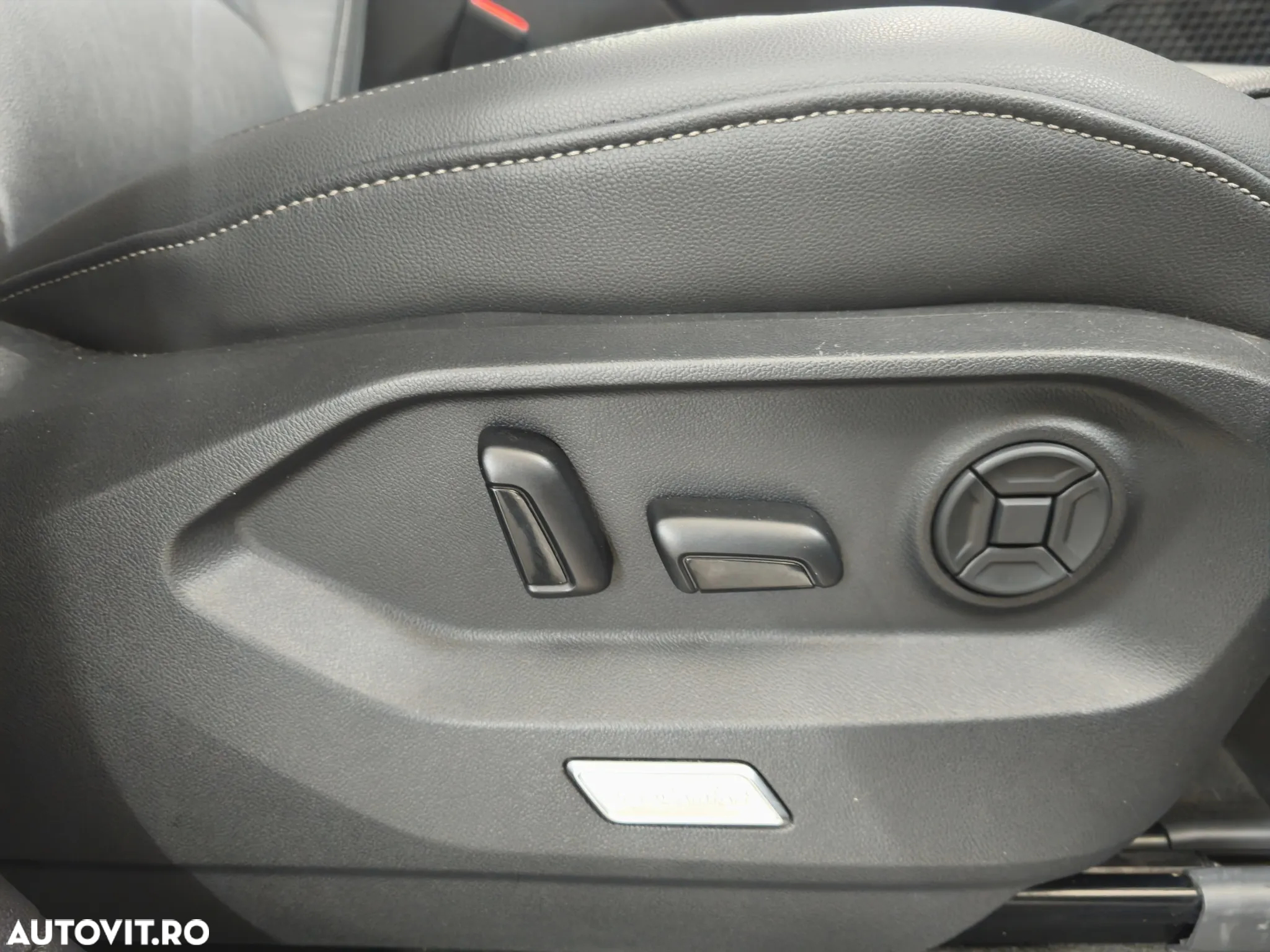 Volkswagen Touareg V6 TDI R-Style - 16