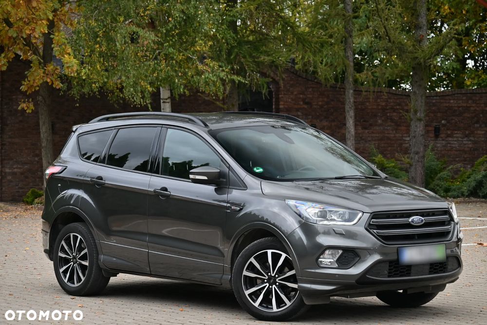 Ford Kuga 1.5 EcoBoost 2x4 ST-Line - 9