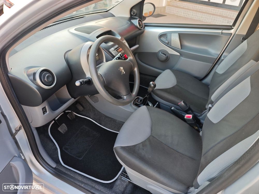 Peugeot 107 1.0 Active - 9