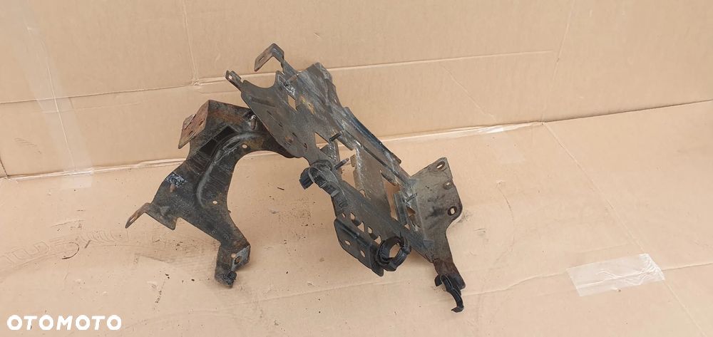 Uchwyt mocowanie komputera sterownika Opel Movano III 8200715100 - 2