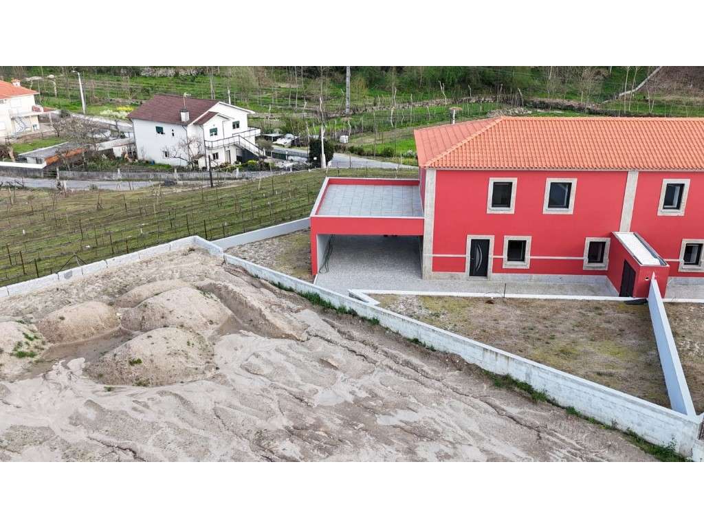 Moradia T3 com Terraço Panorâmico e Jardim - Grande imagem: 2/21