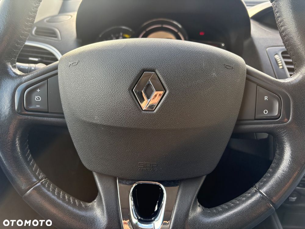 Renault Megane ENERGY TCe 115 Start & Stop LIMITED - 23