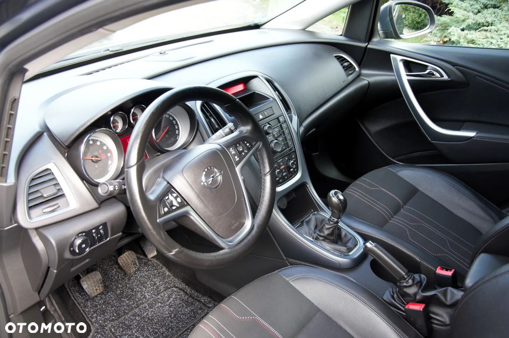 Opel Astra 1.4 Turbo ecoFLEX Start/Stop 150 Jahre - 21