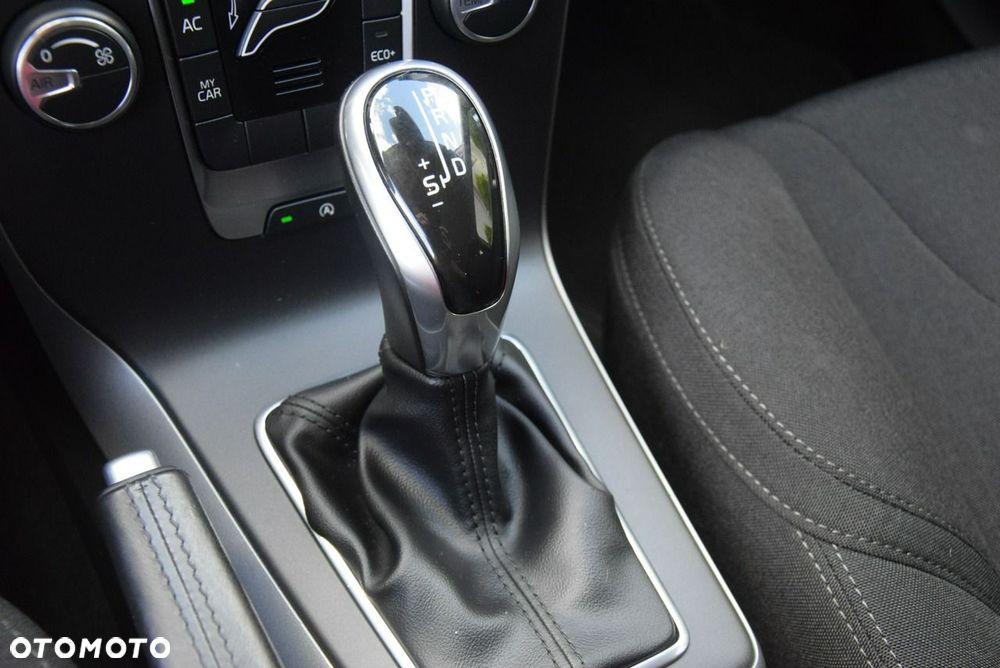Volvo V40 D2 Drive-E Kinetic - 25