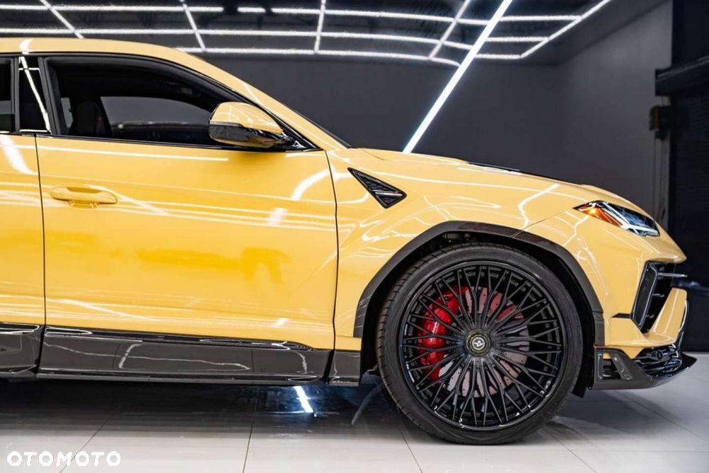 Lamborghini Urus - 9