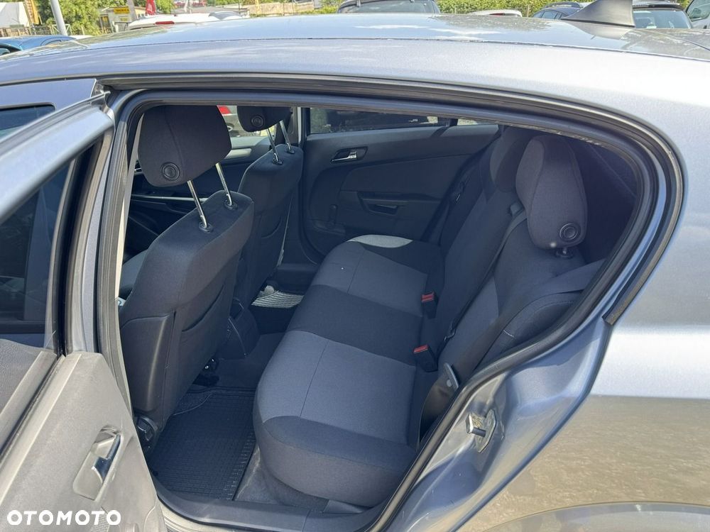 Opel Astra - 18