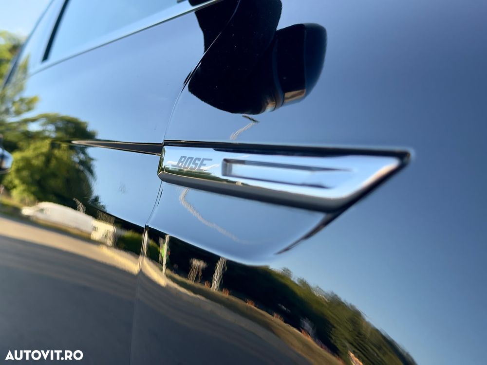Renault Megane ENERGY dCi 110 EDC BOSE EDITION - 12