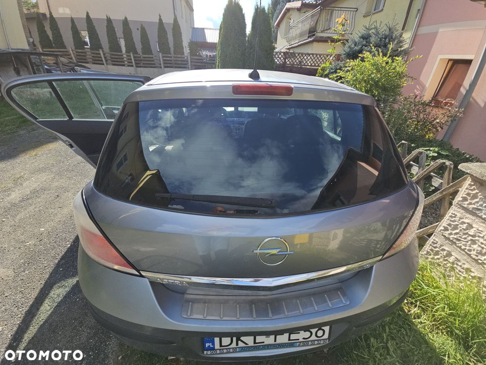 Opel Astra - 4