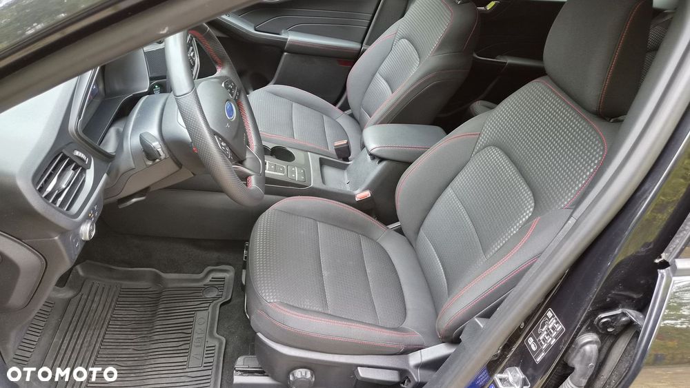 Ford Kuga 2.5 FHEV FWD ST-Line - 17