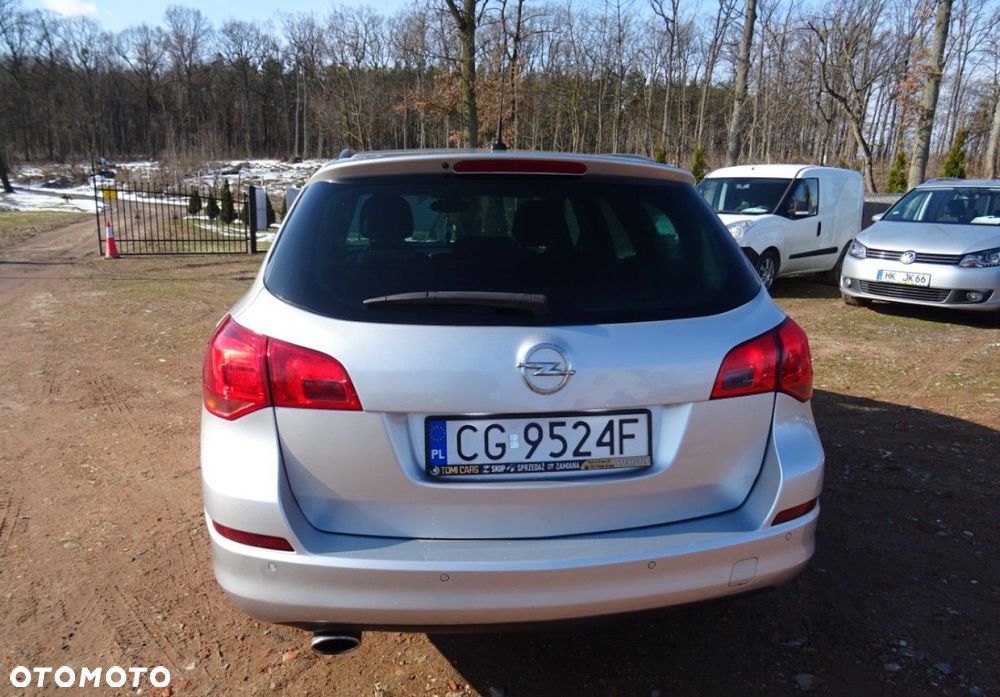 Opel Astra - 11