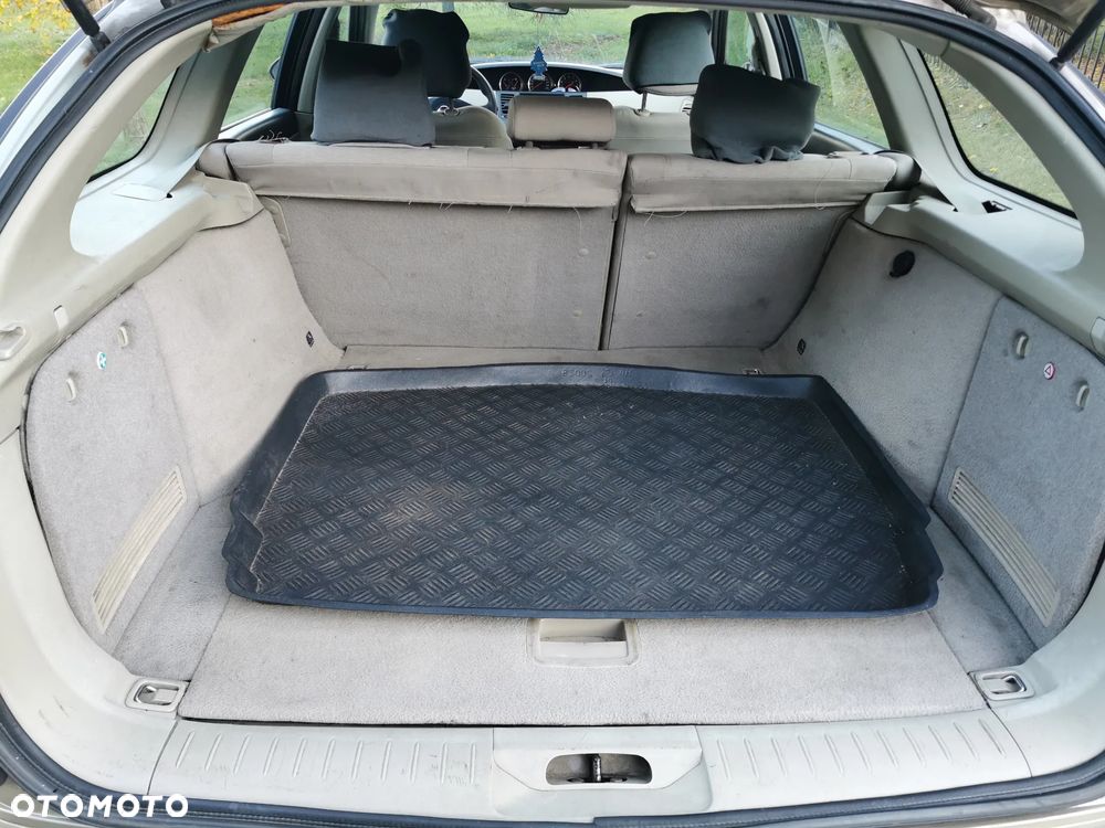 Nissan Primera 1.6 Visia - 9