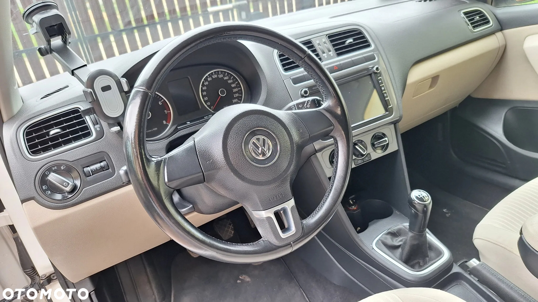 Volkswagen Polo 1.2 TSI Comfortline - 9
