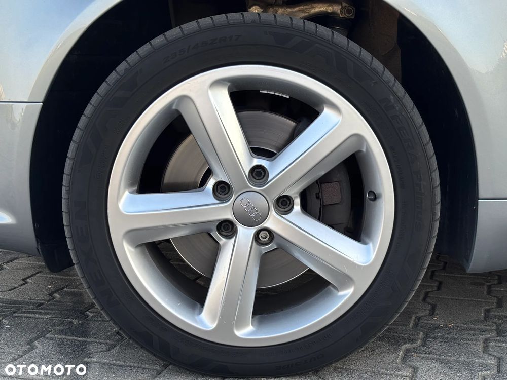 Audi A4 Avant 2.0 T FSI quattro tiptronic - 9