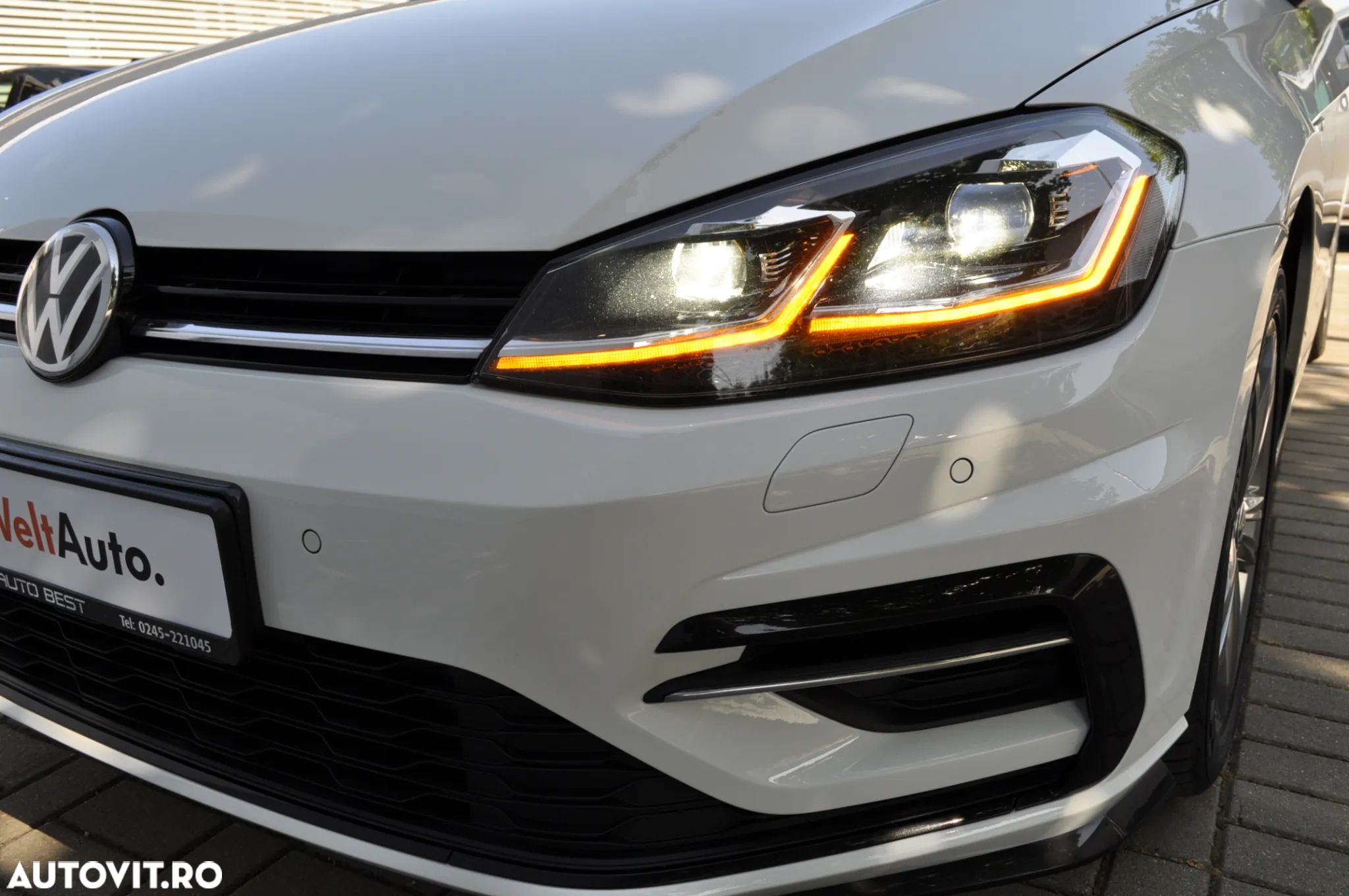Volkswagen Golf 2.0 TDI DSG R-Line - 6