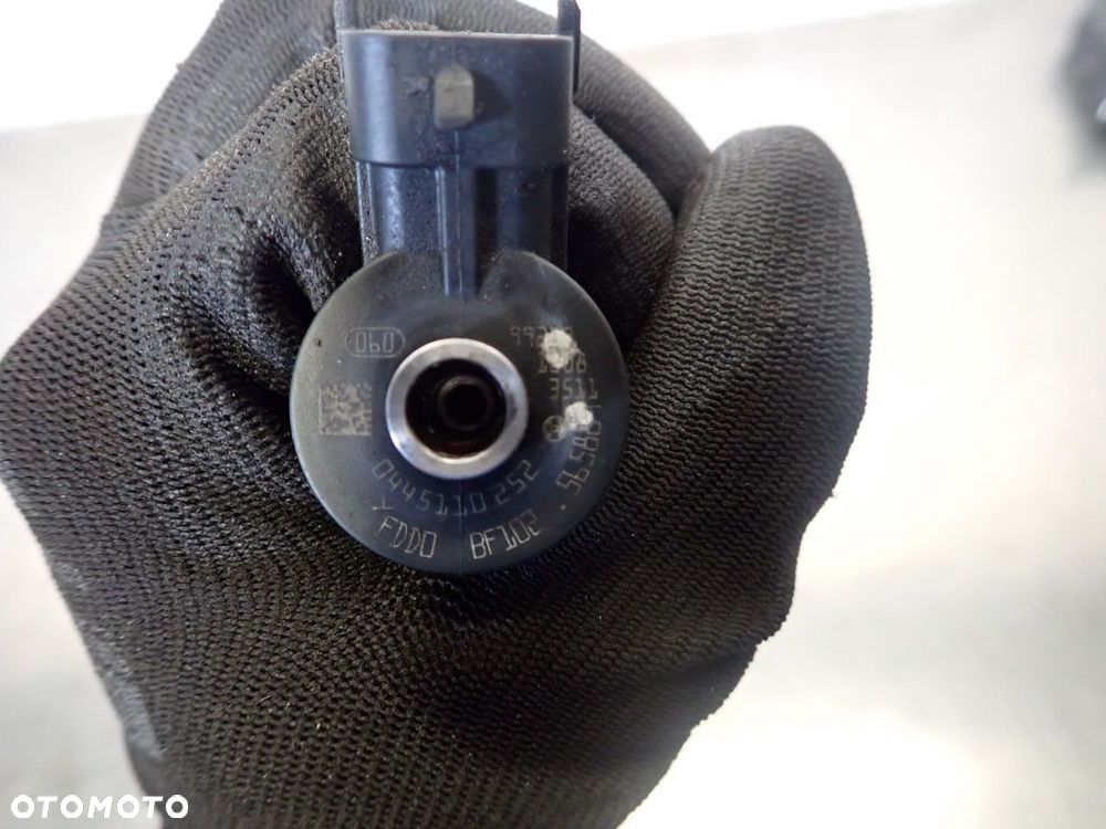 WTRYSK PEUGEOT BIPPER 1.4 0445110252 - 5