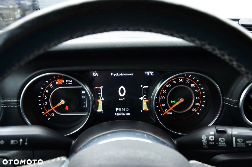 Jeep Wrangler Unlimited GME 2.0 Turbo Sahara - 23