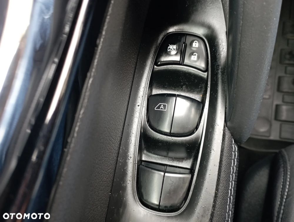 Nissan Qashqai 1.2 DIG-T N-Connecta Xtronic EU6 - 22