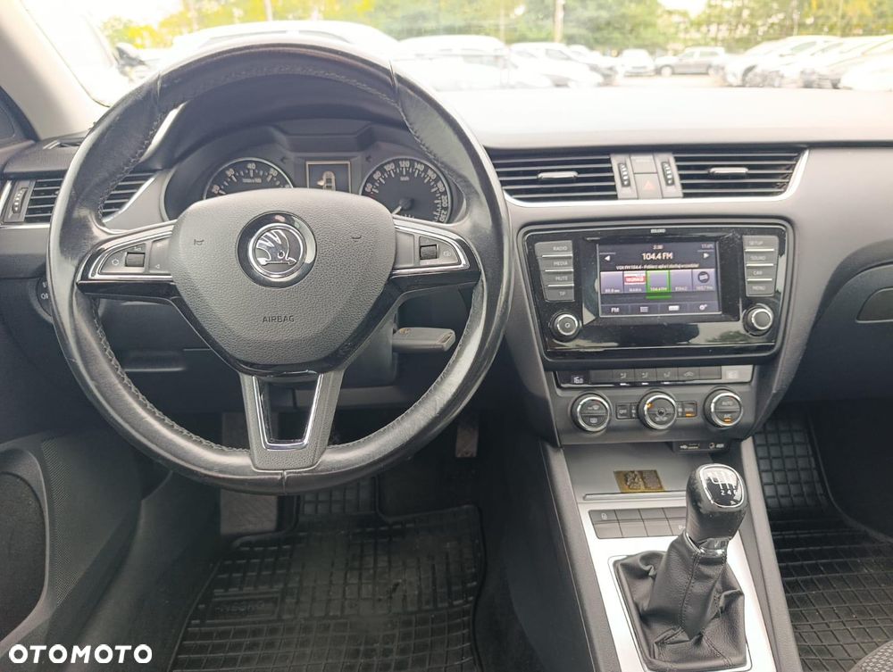 Skoda Octavia 1.4 TSI Ambition - 11