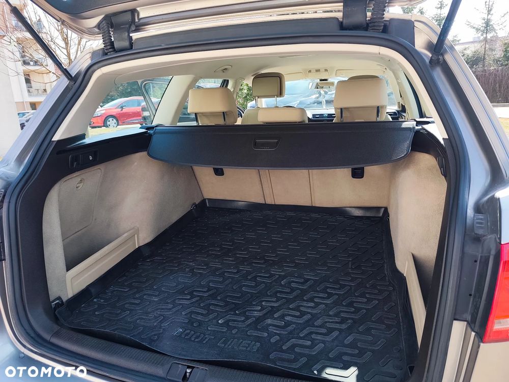 Volkswagen Passat 1.6 TDI BlueMotion Technology Comfortline - 11