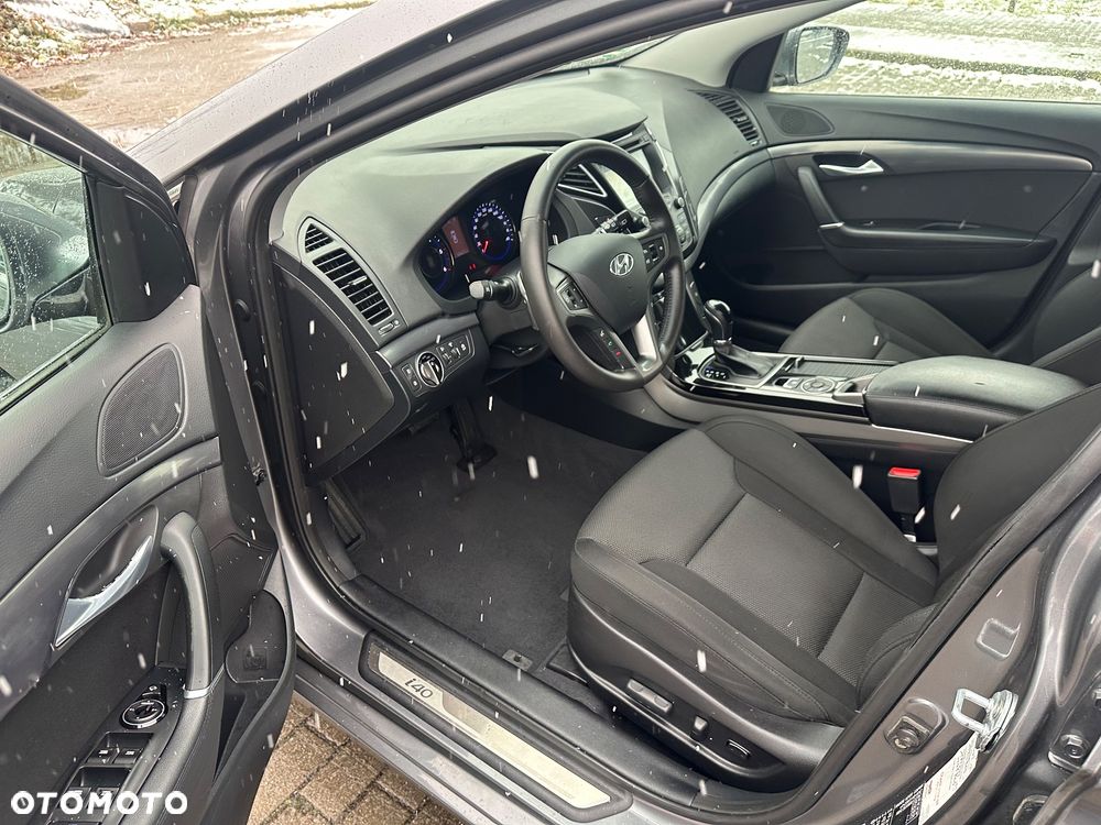 Hyundai i40 Kombi blue 1.7 CRDi DCT Premium - 27