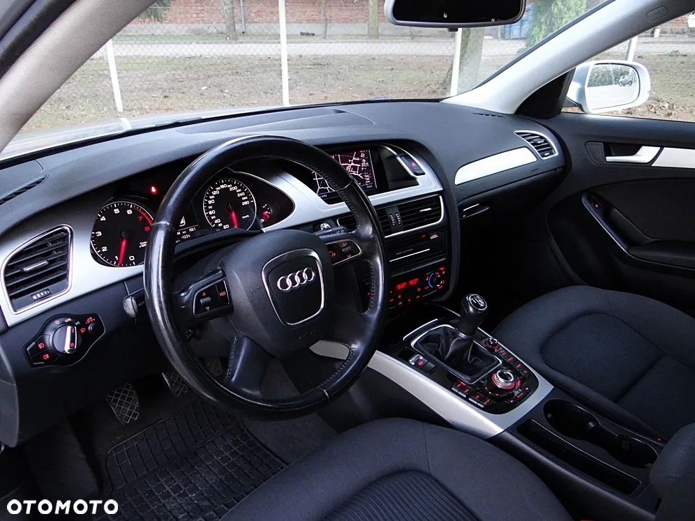 Audi A4 Avant 1.8 TFSI Attraction - 24