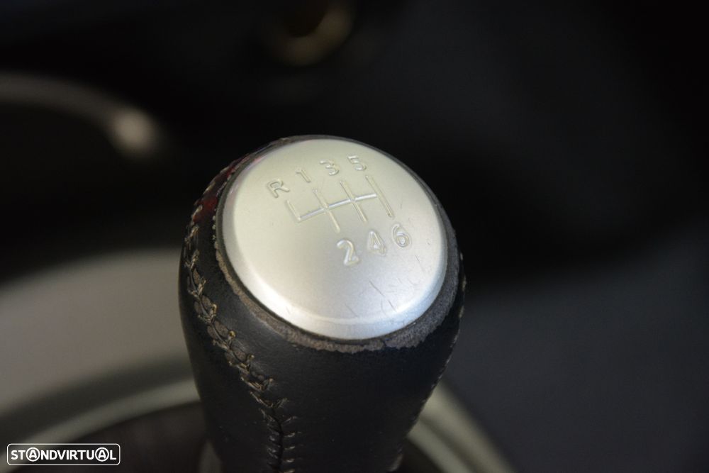 Nissan Juke 1.5 dCi N-Connecta - 24