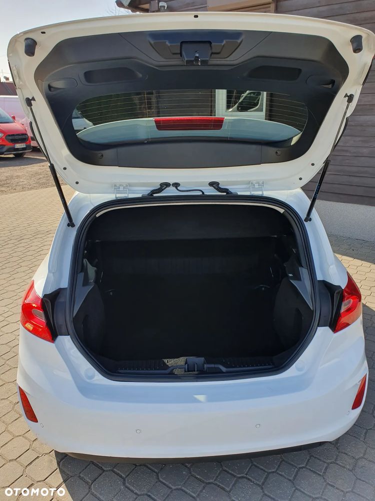 Ford Fiesta - 9