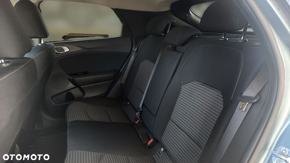 Kia XCeed - 14